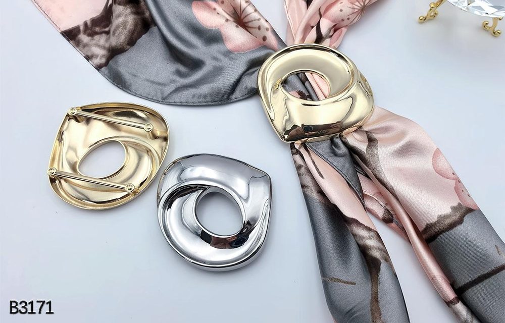 Metal Scarf Buckle Clasp for Scarves and Outfits