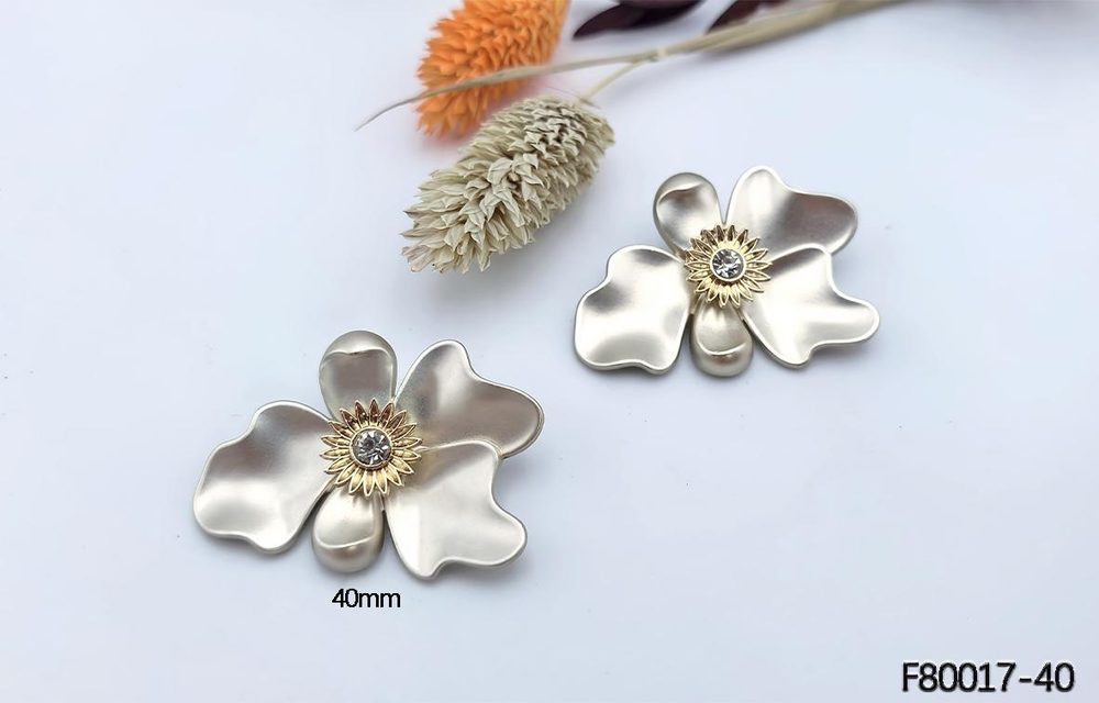Large Metal Brooch Scarf Buckle for Coat Dress Bag Decoration
