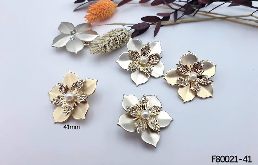 Large Metal Brooch Scarf Buckle for Coats and Bags