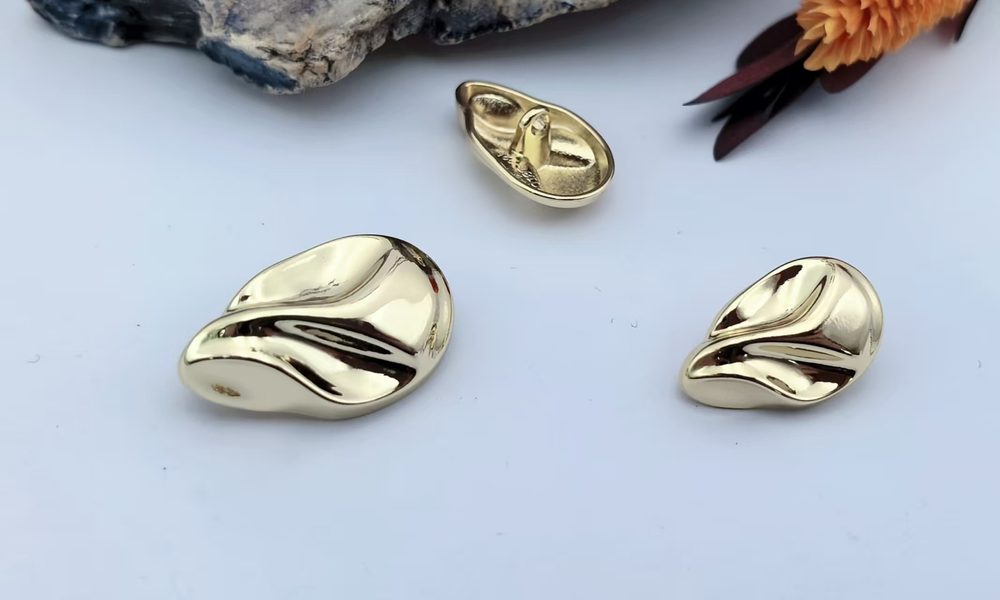Metal Sew-on Buttons in Two Sizes for Coats and Blazers