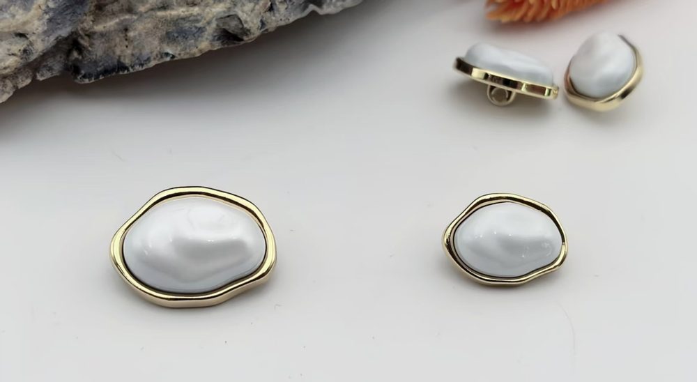 Metal Sew-On Buttons for Coats, Blazers & Knitwear