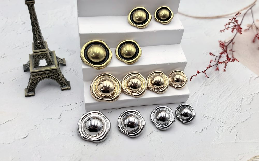 Metal Mushroom Sew-On Buttons in Multi Sizes