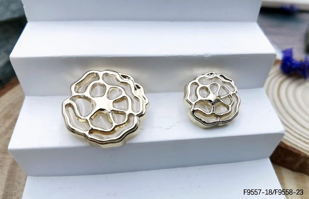 Metal Sew-On Buttons F9557/F9558 for Coats and Suits