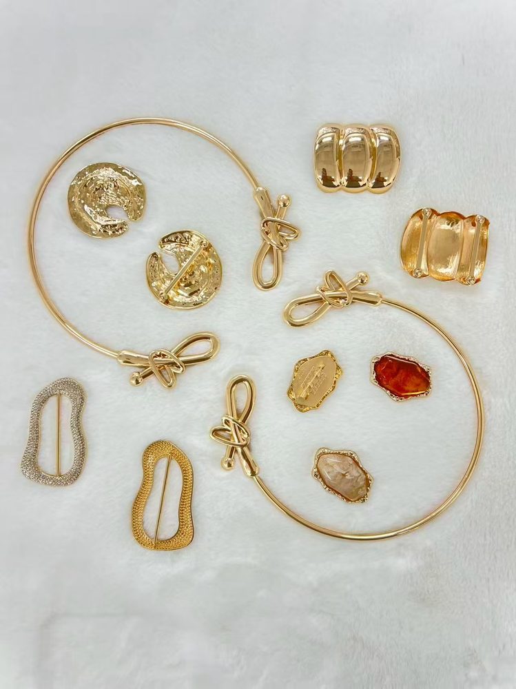 Elegant Brooch & Scarf Buckle for Scarves, Shawls and Apparel