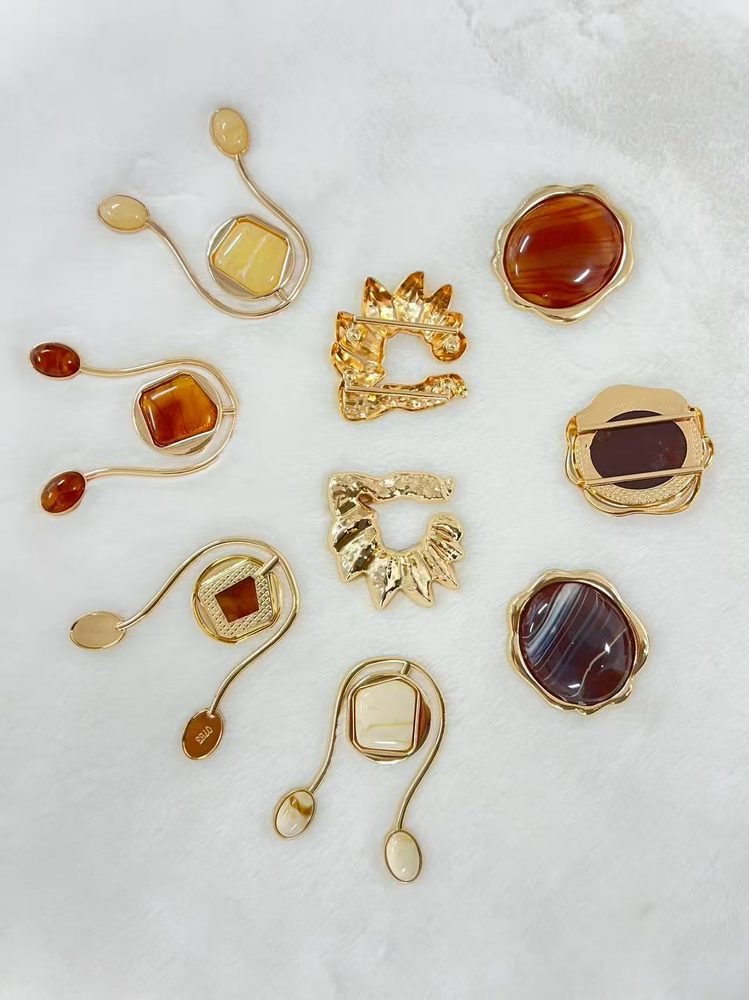 Metal Brooch & Scarf Buckle for Shawls and Clothing Accessories