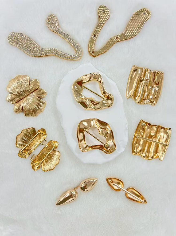Elegant Brooch & Scarf Buckle for Scarves and Shawls