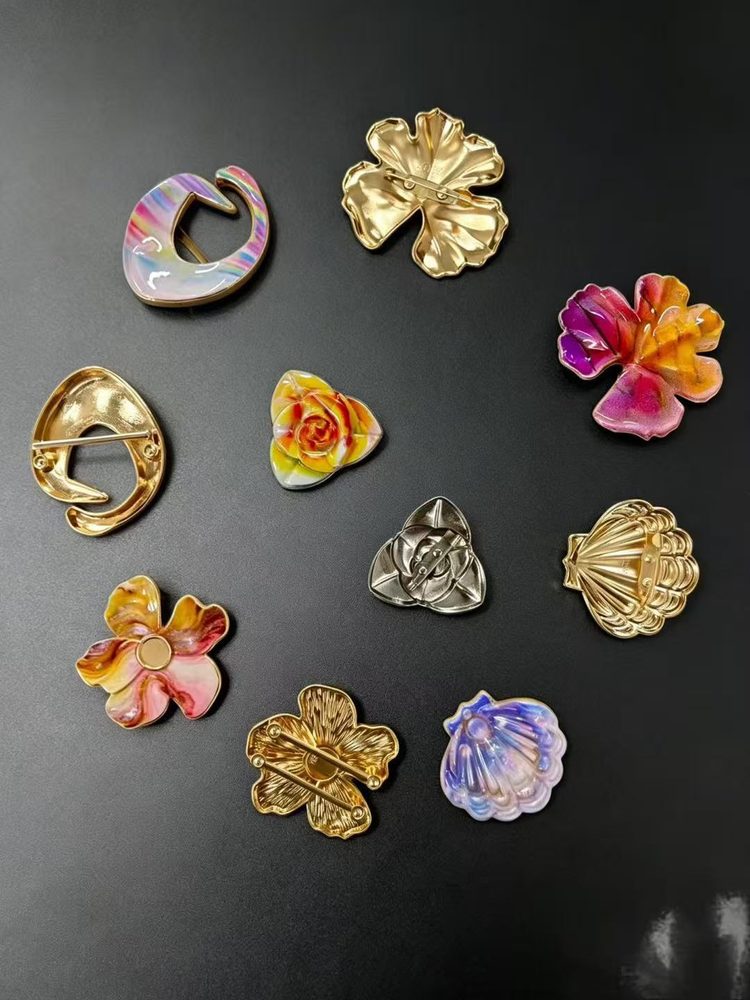 Elegant Brooch Pin & Scarf Buckle for Scarves and Shawls