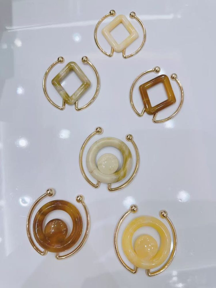 Elegant Brooch & Scarf Buckle for Scarves, Shawls and Apparel