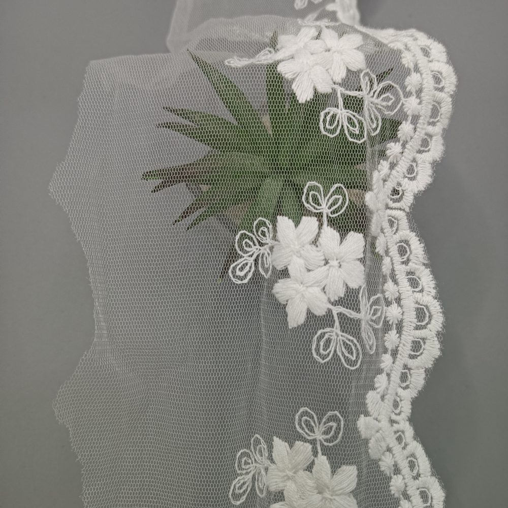 Lace Trim for Garment, Bridal, Lingerie & Home Textile Decoration