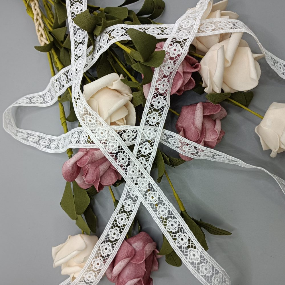 Lace Trim for Garment, Bridal & DIY Crafts