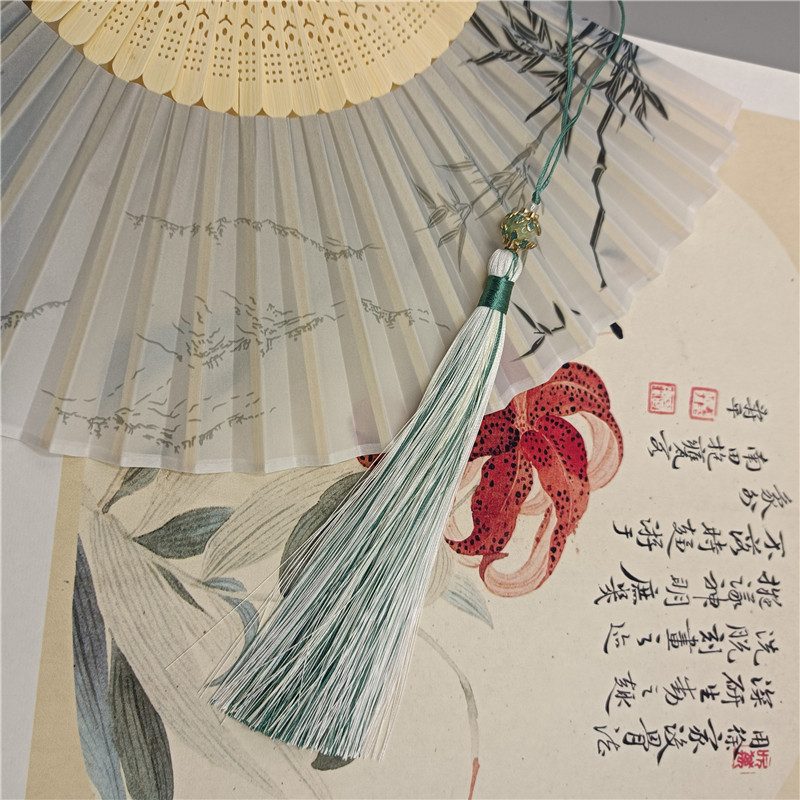 Decorative Tassels for Garments and Crafts