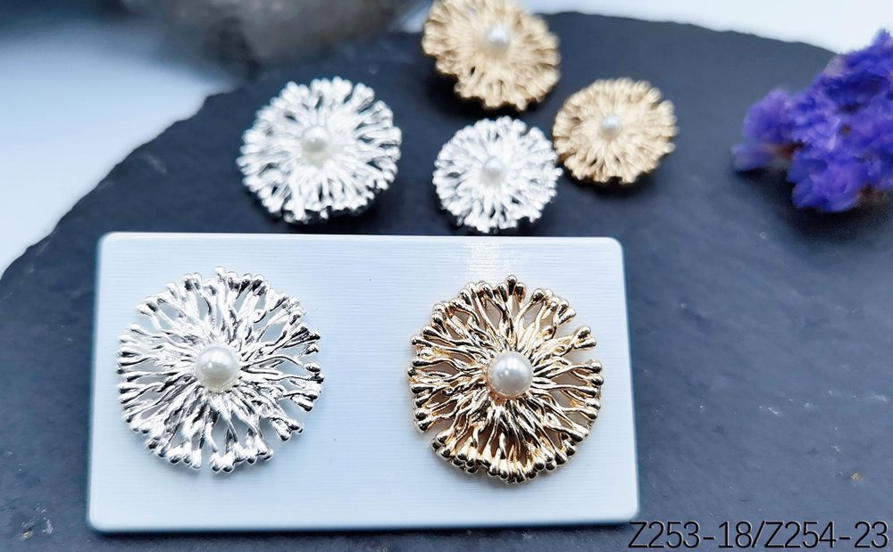 Metal Sew-On Buttons Z253/Z254 for Coats, Blazers & Knitwear