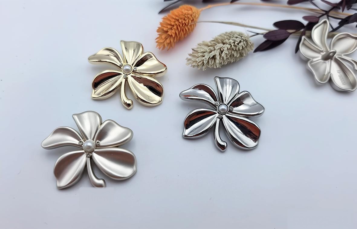 Decorative Flower Brooch 03