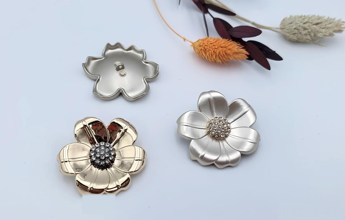 Decorative Flower Brooch 11