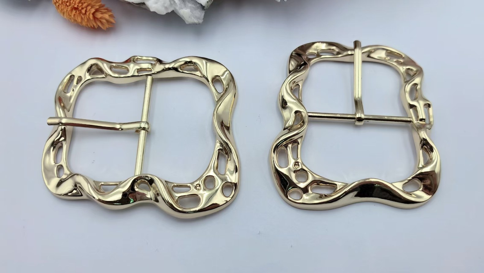 Pin Buckle H10002-40
