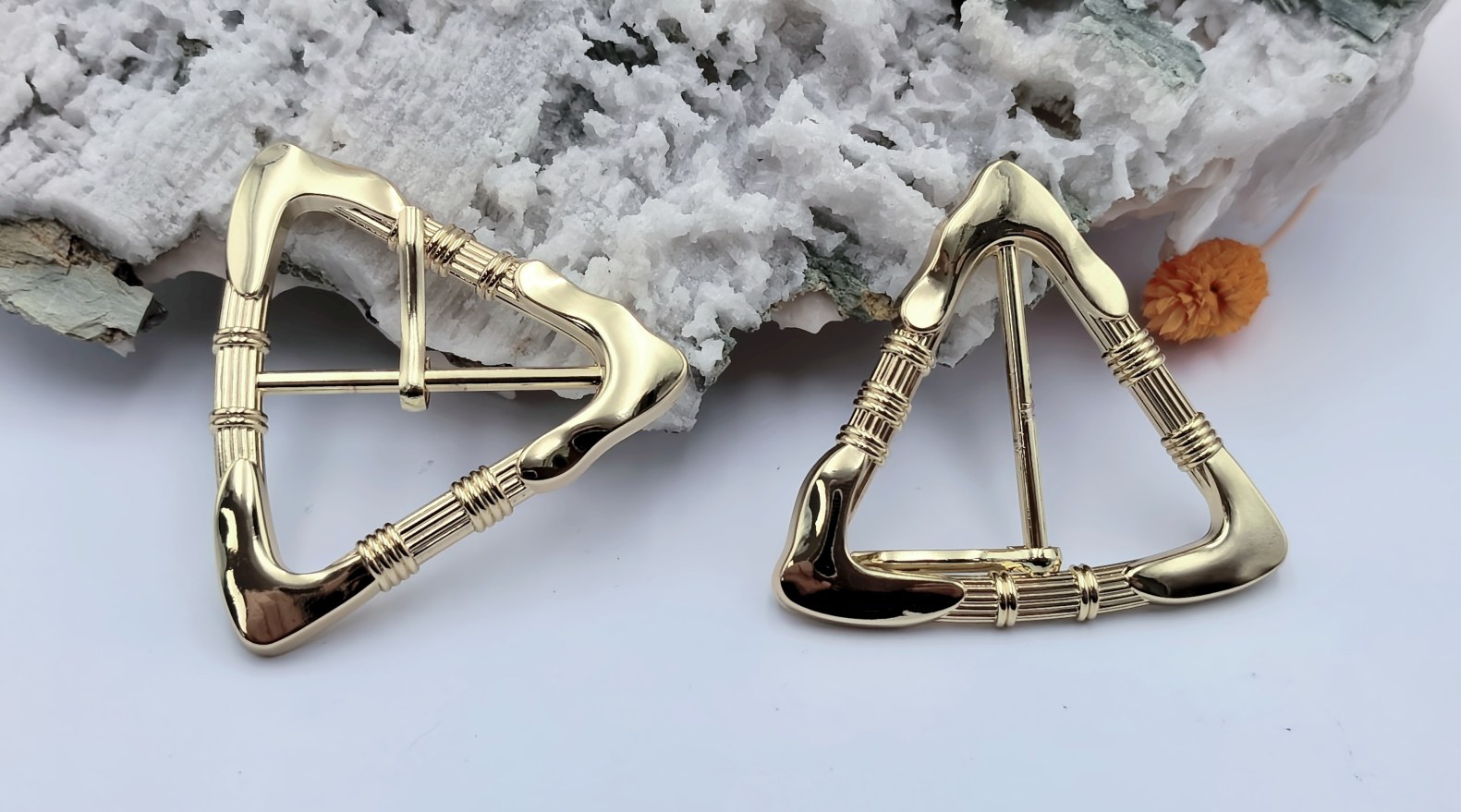 Pin Buckle H10027-40