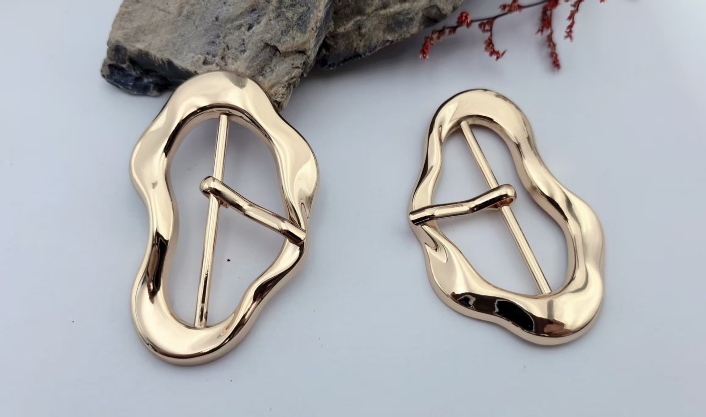 Pin Buckle H10048-40