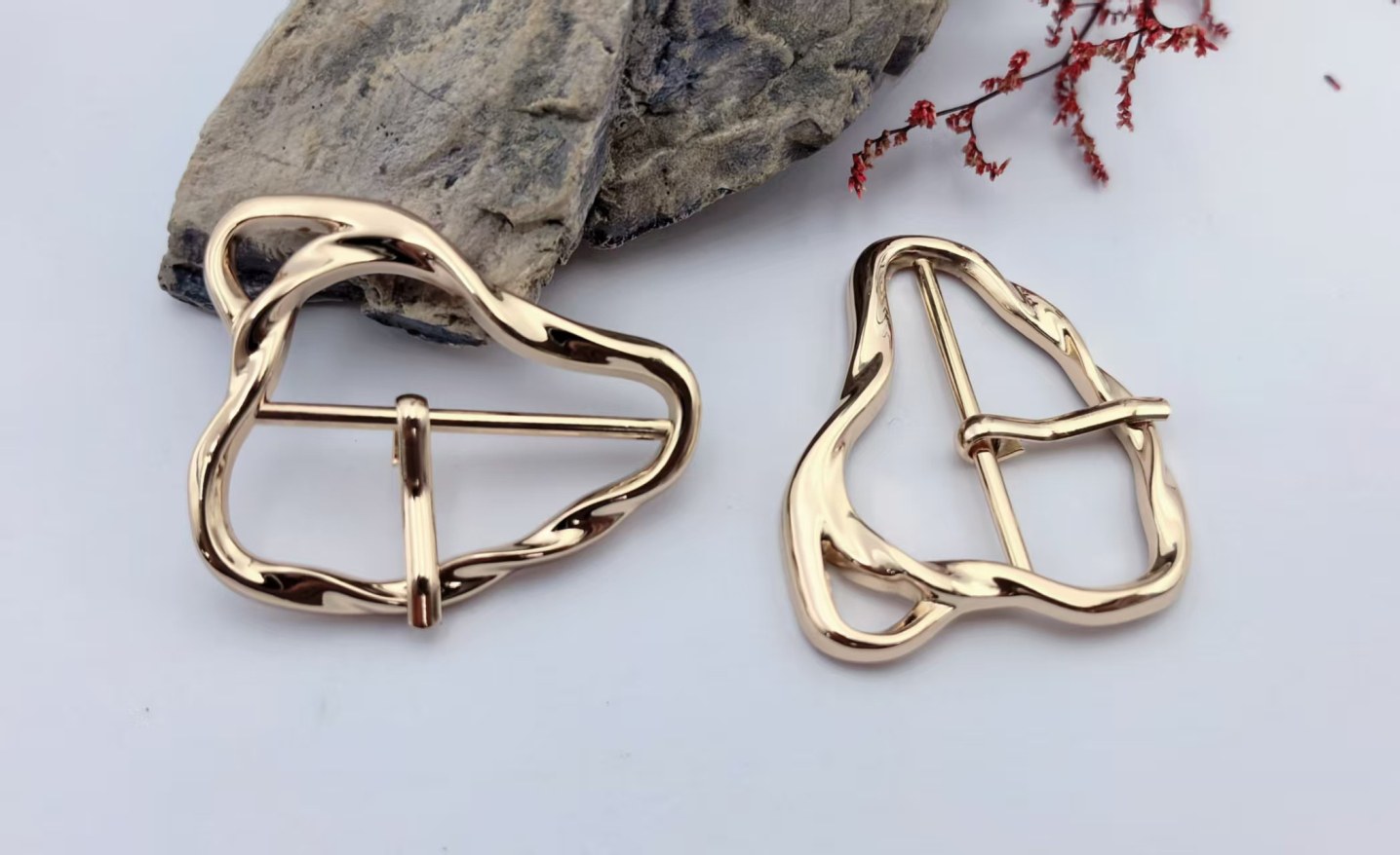 Pin Buckle H10052-40