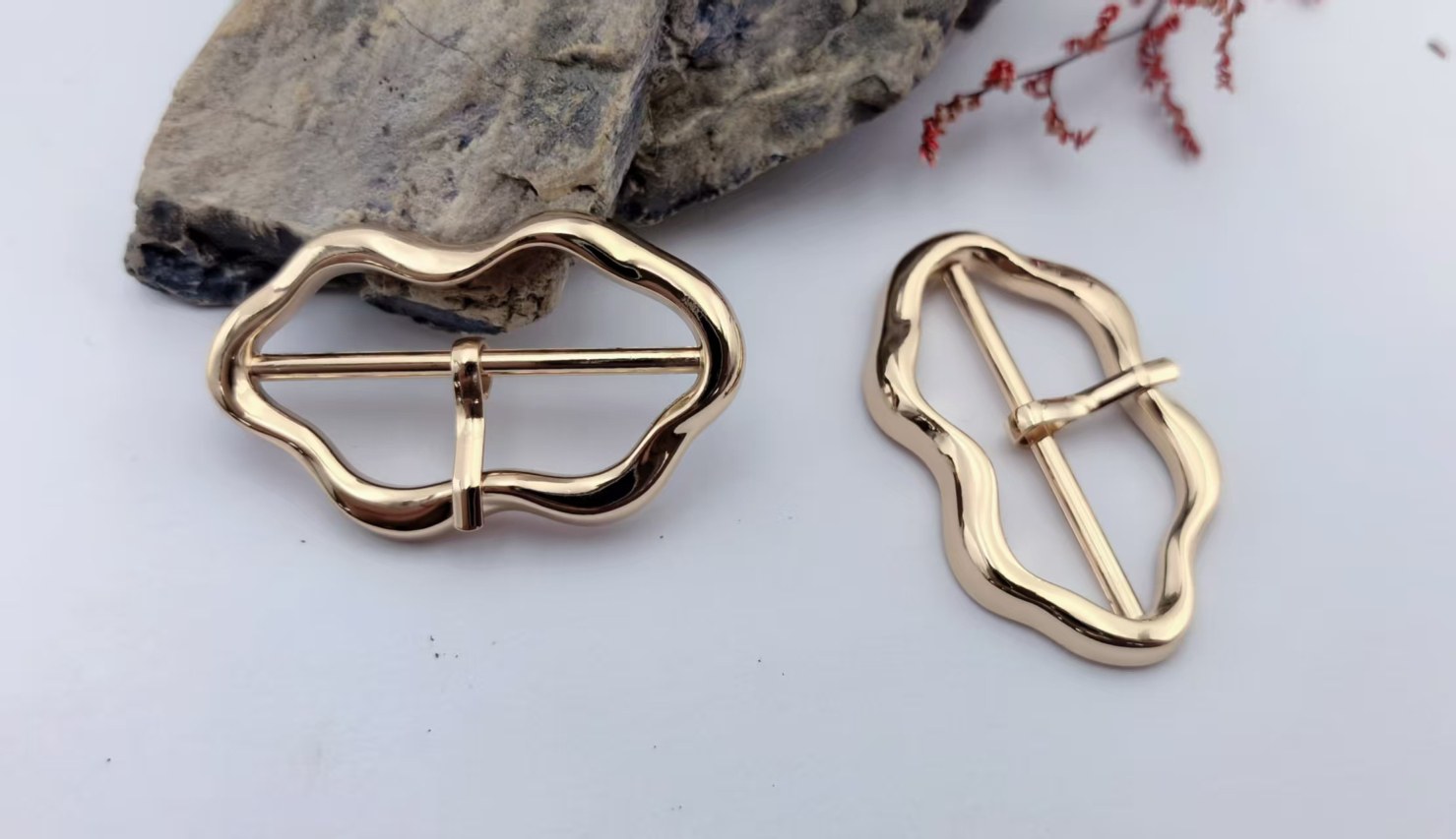 Pin Buckle H10053-40