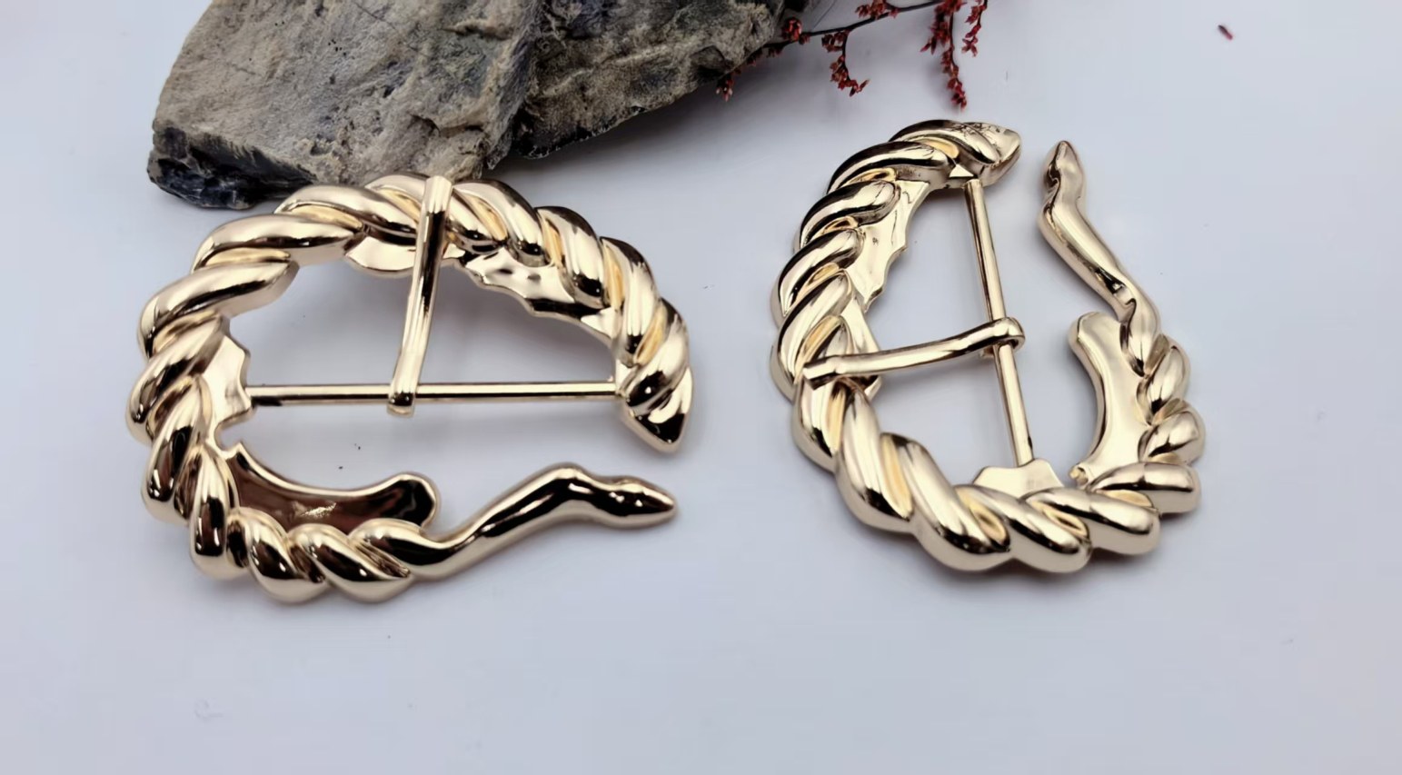 Pin Buckle H10057-40