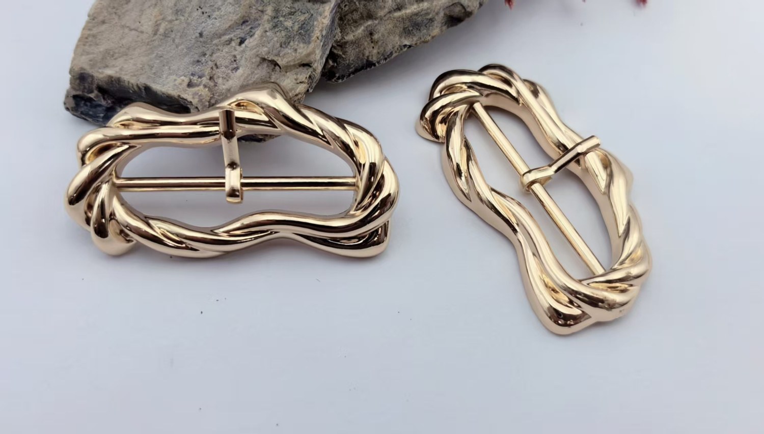 Pin Buckle H10062-40
