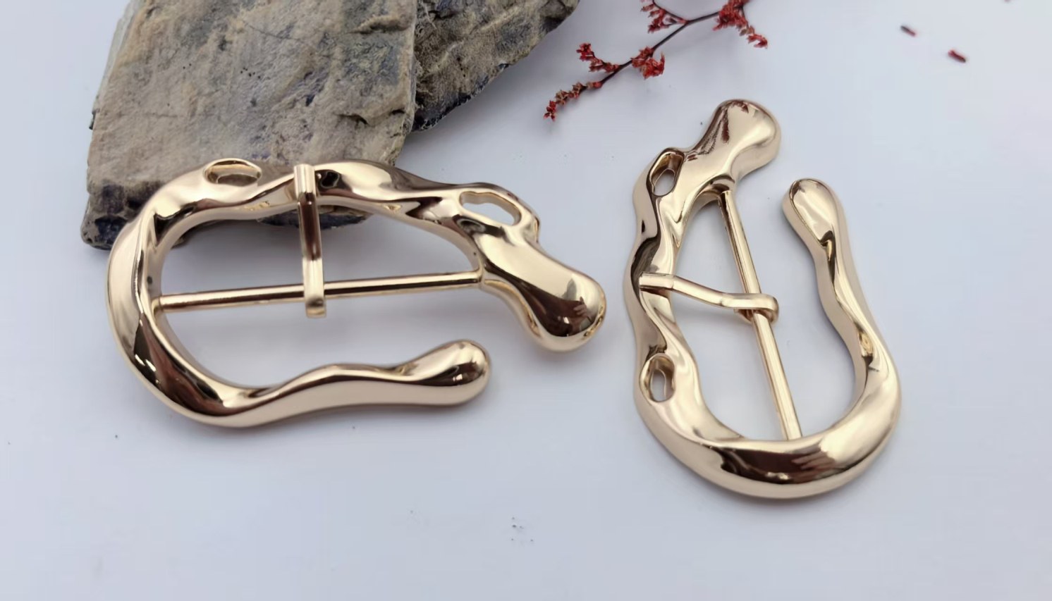 Pin Buckle H10067-40