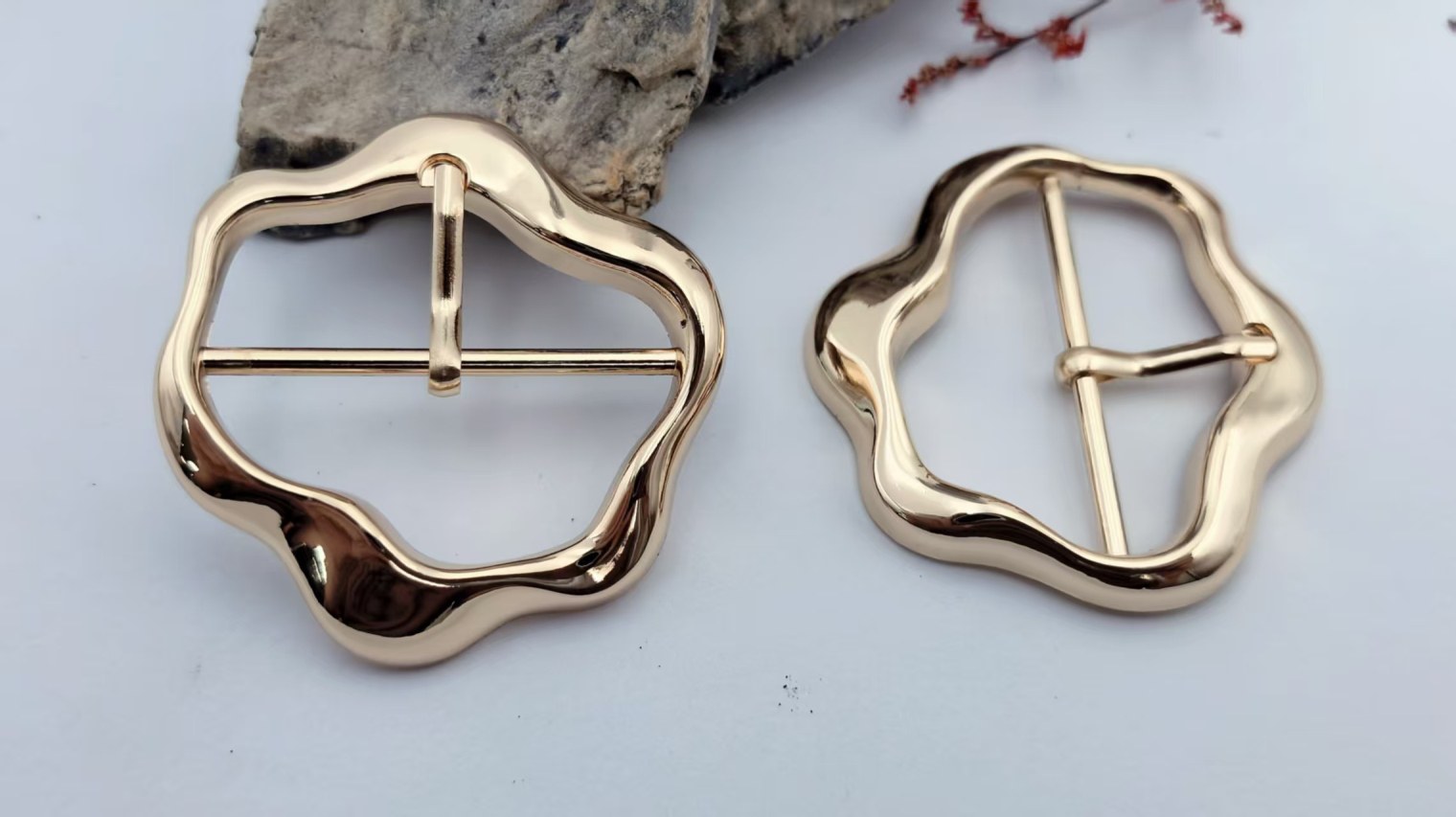 Pin Buckle H10068-40