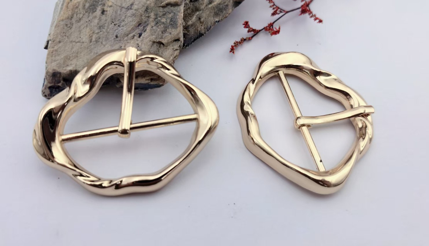 Pin Buckle H10076-40