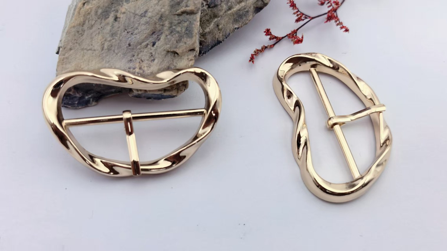 Pin Buckle H10079-40