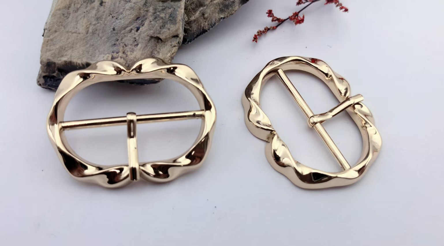 Pin Buckle H10083-40