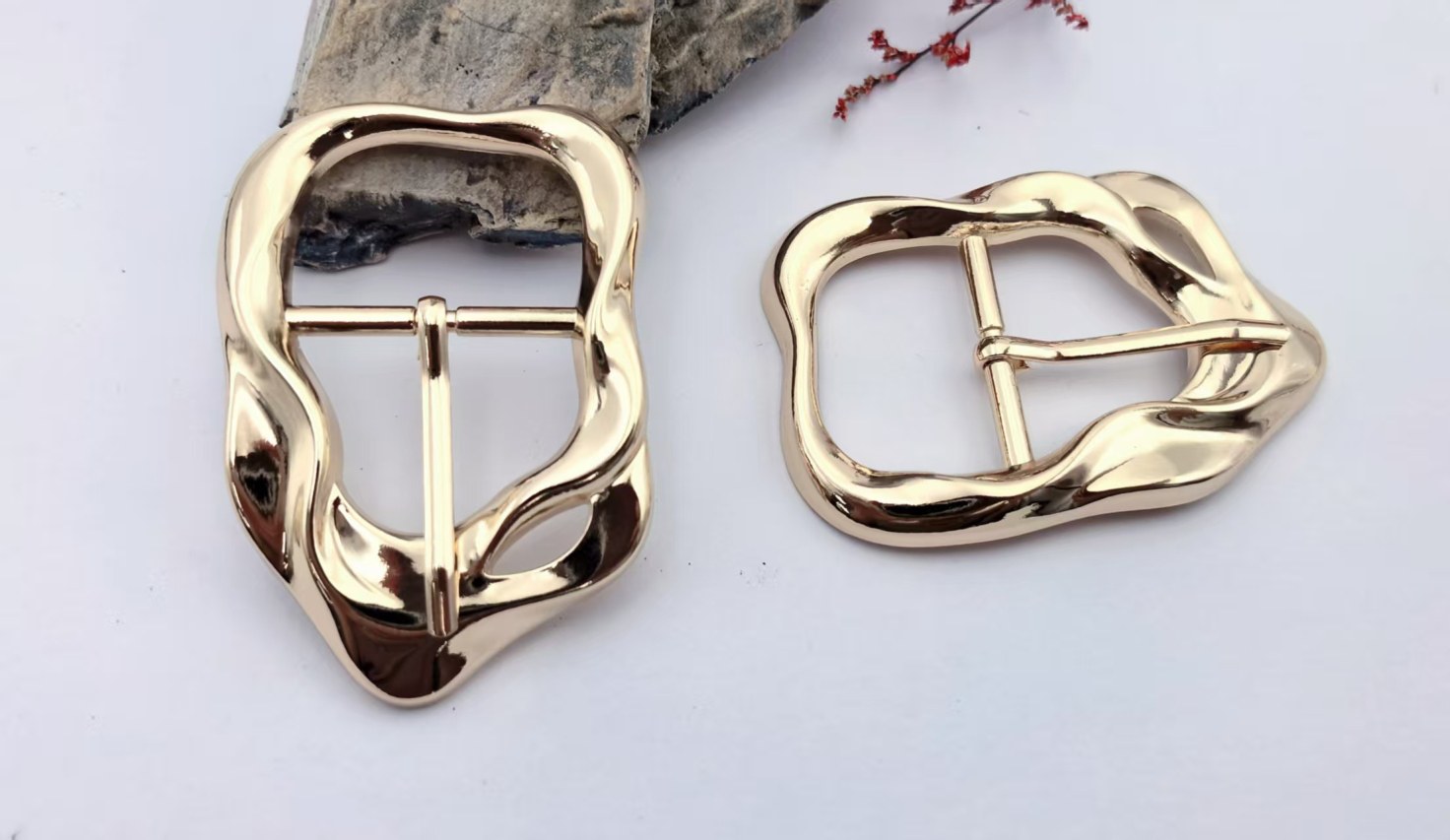 Pin Buckle H10084-40