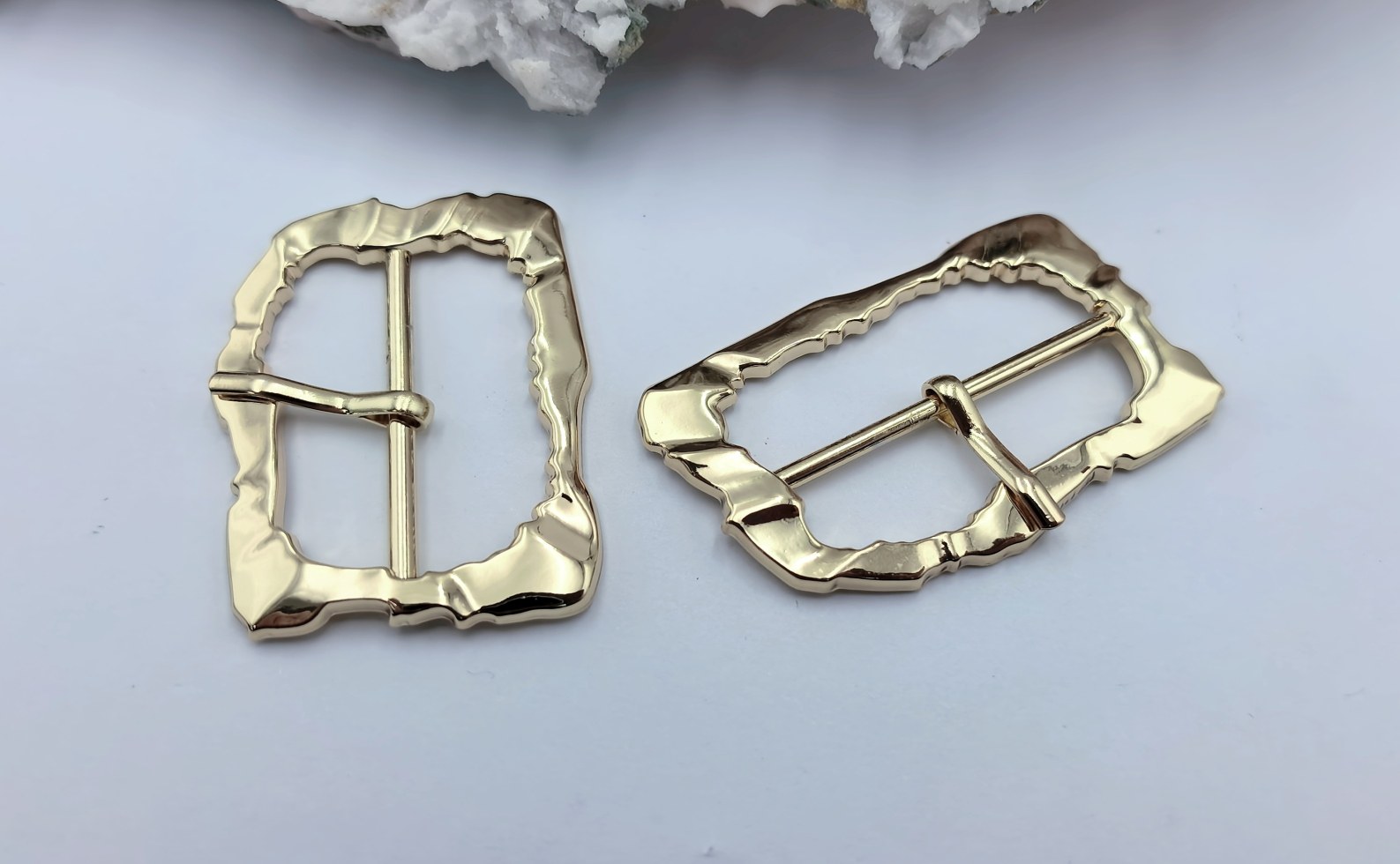 Pin Buckle H9998-40