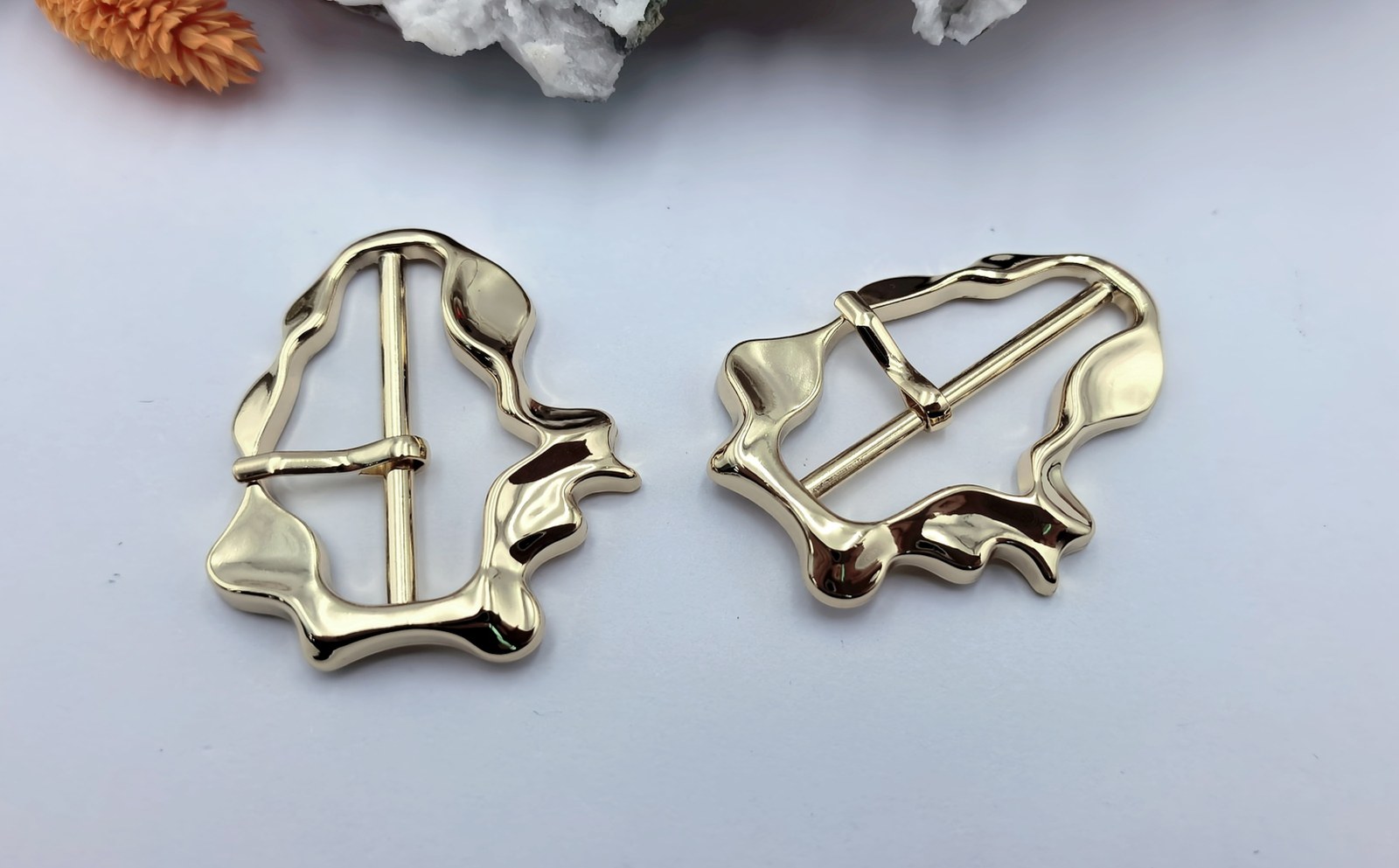 Pin Buckle H9999-40