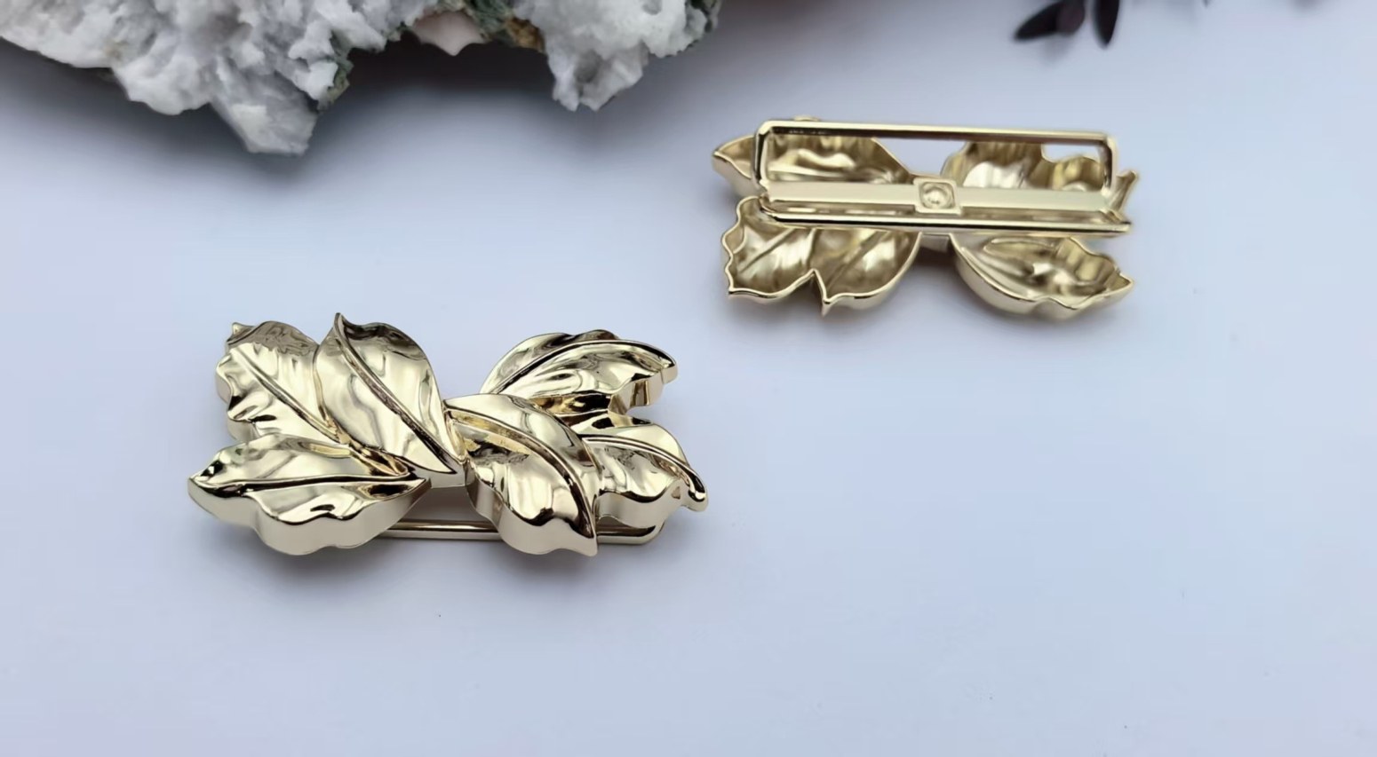 Scarf Buckle B3647