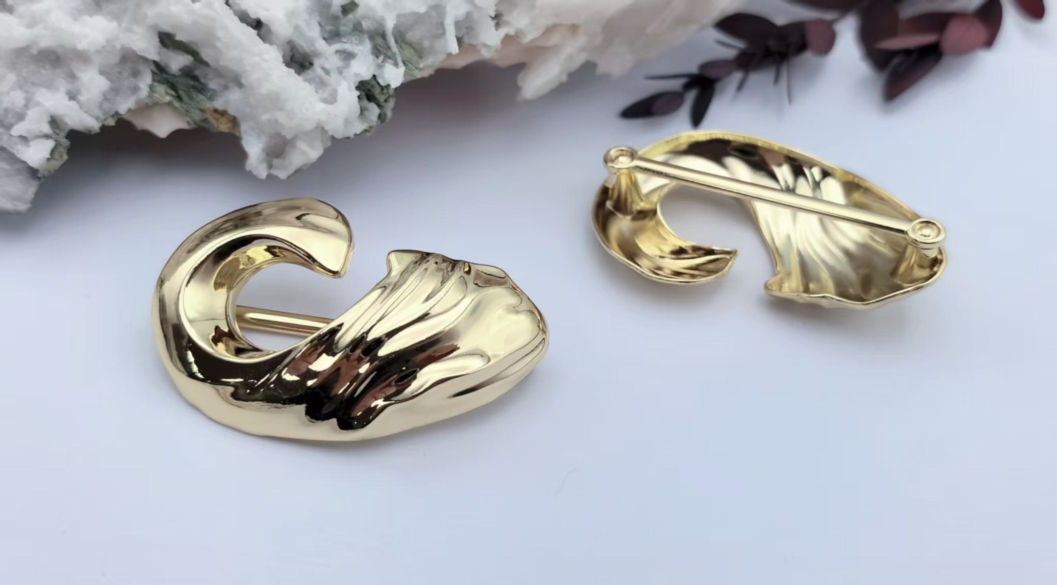 Scarf Buckle B3658