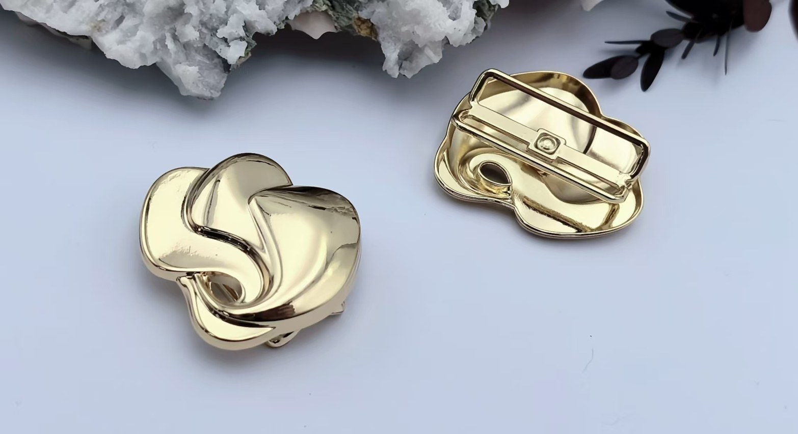 Scarf Buckle B3659