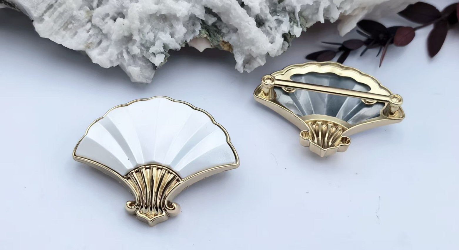 Scarf Buckle B3660