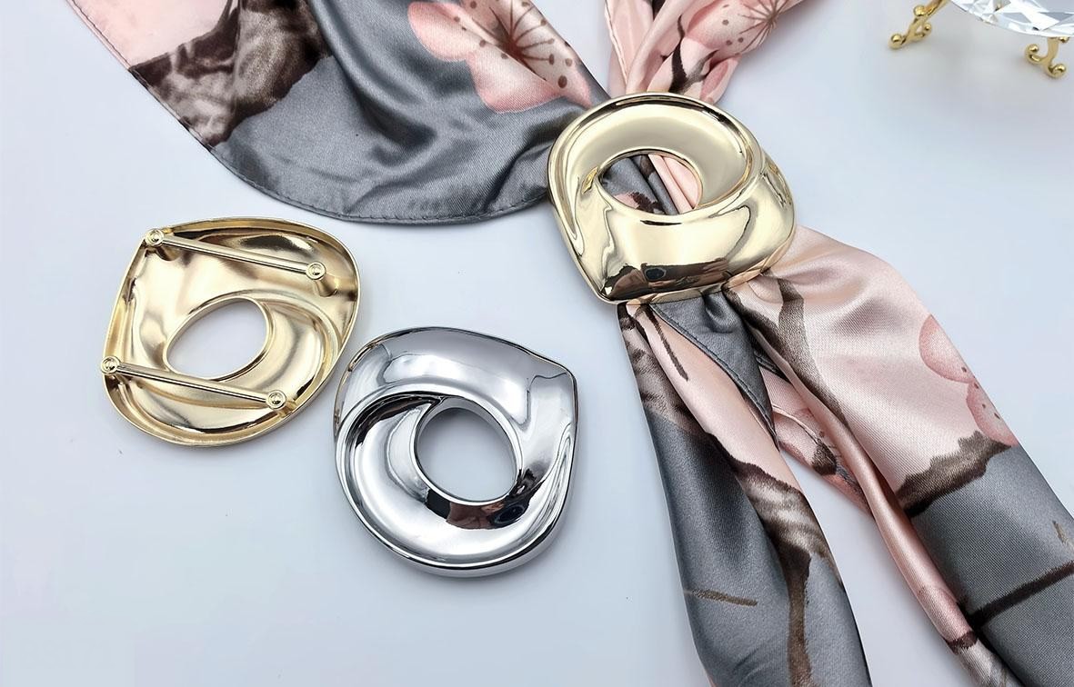 Scarf Buckle 02