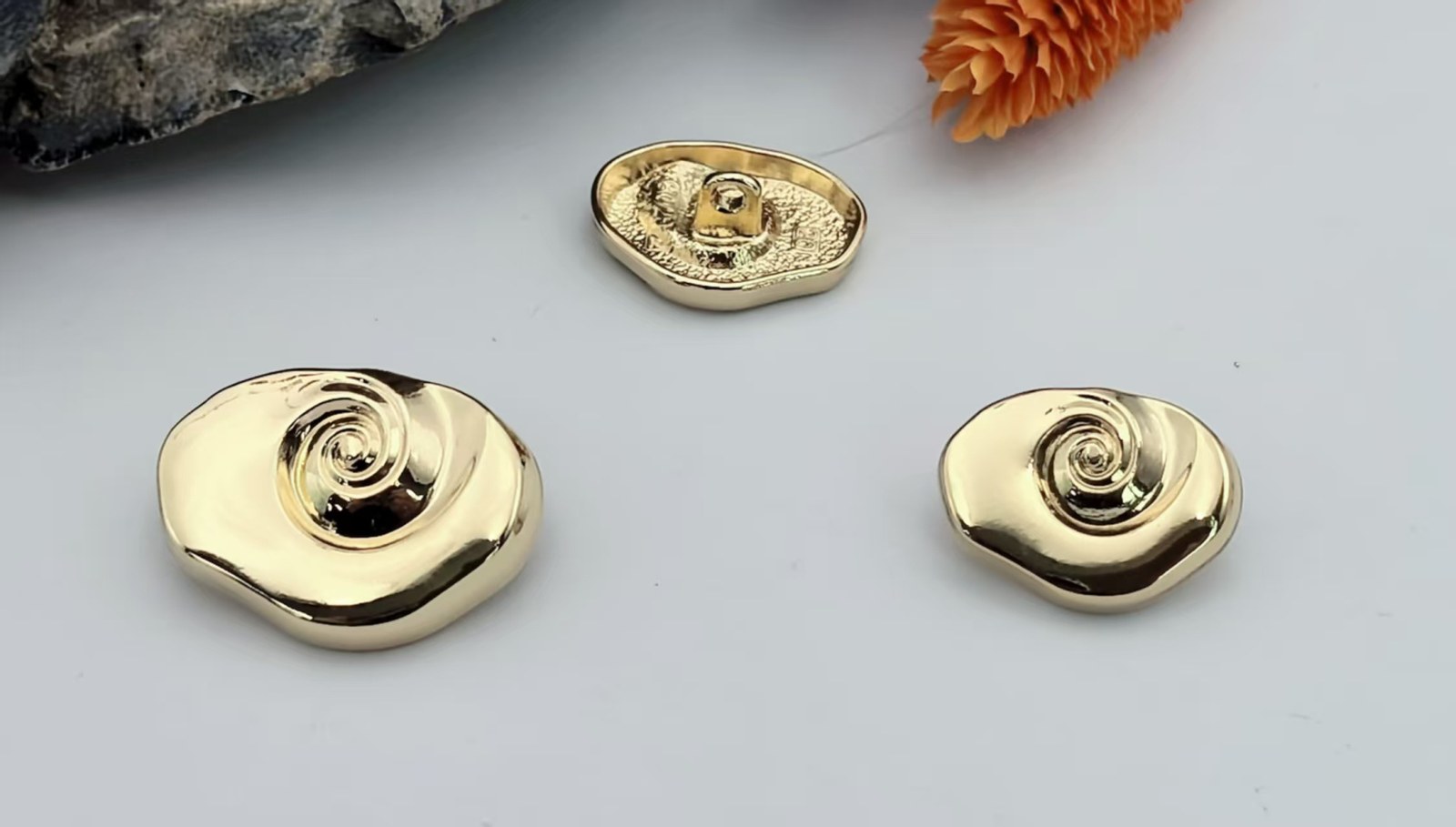 Sew-on Button F80282-20/F80283-25