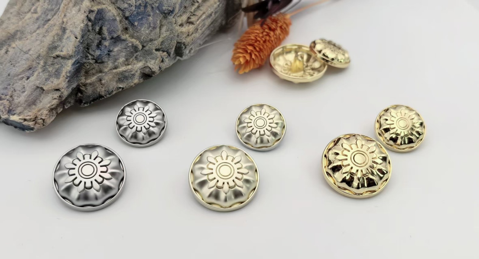 Sew-on Button F80290-18/F80291-23