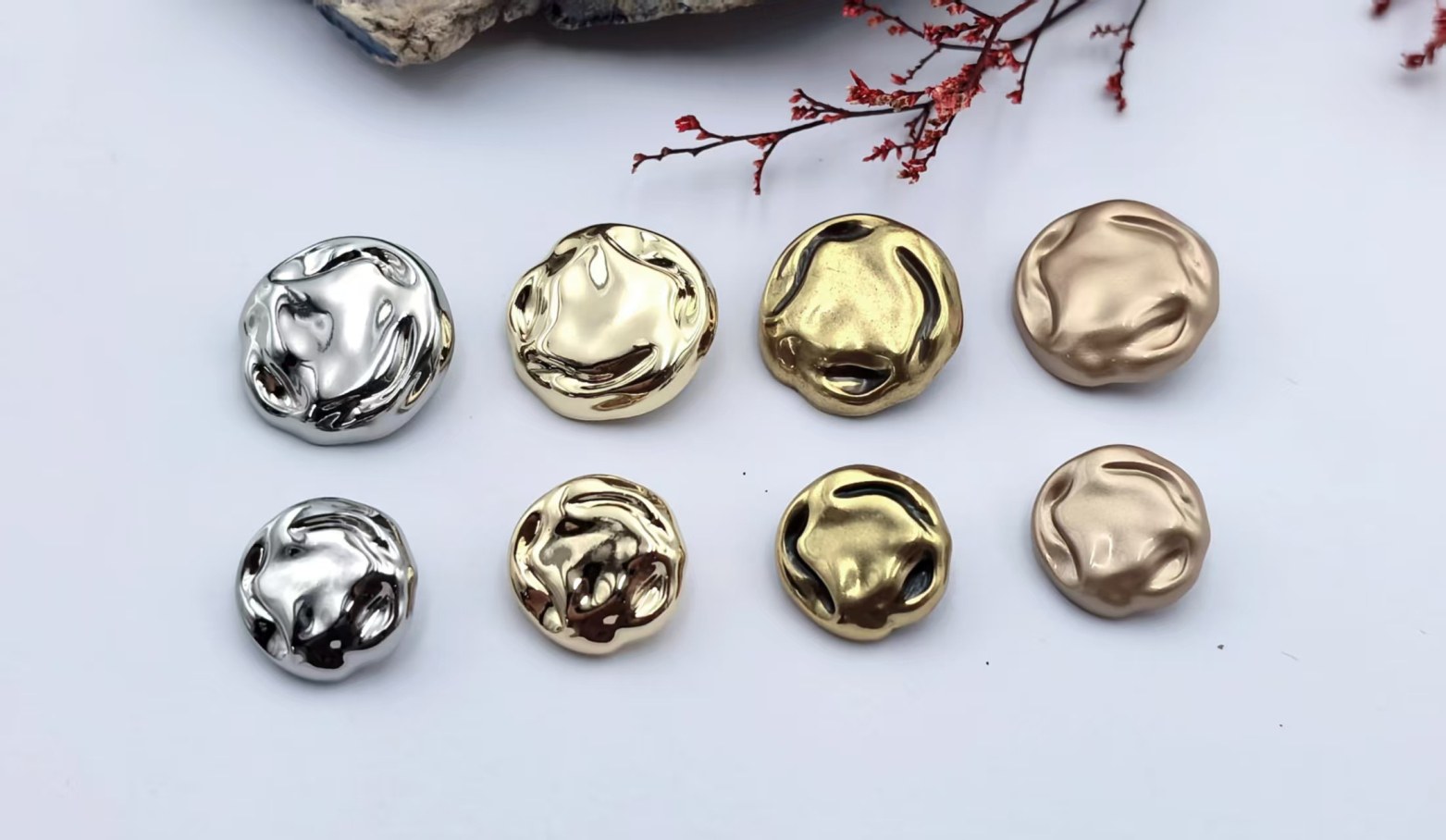 Sew-on Button F80398-18/F80399-23
