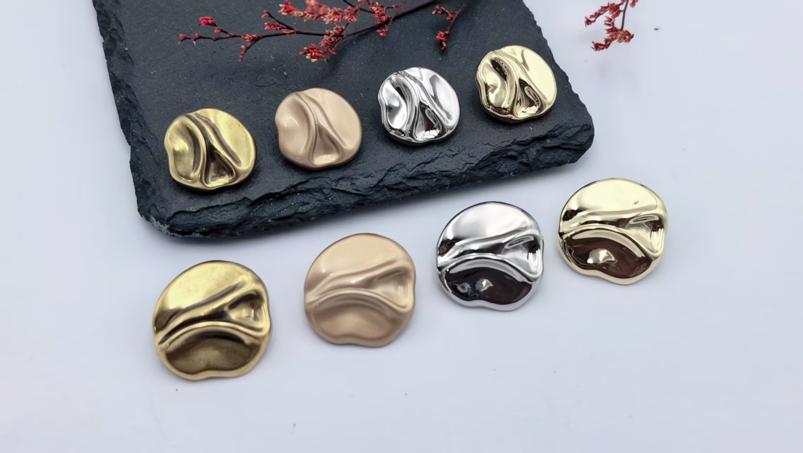 Sew-on Button F80408-18/F80409-23
