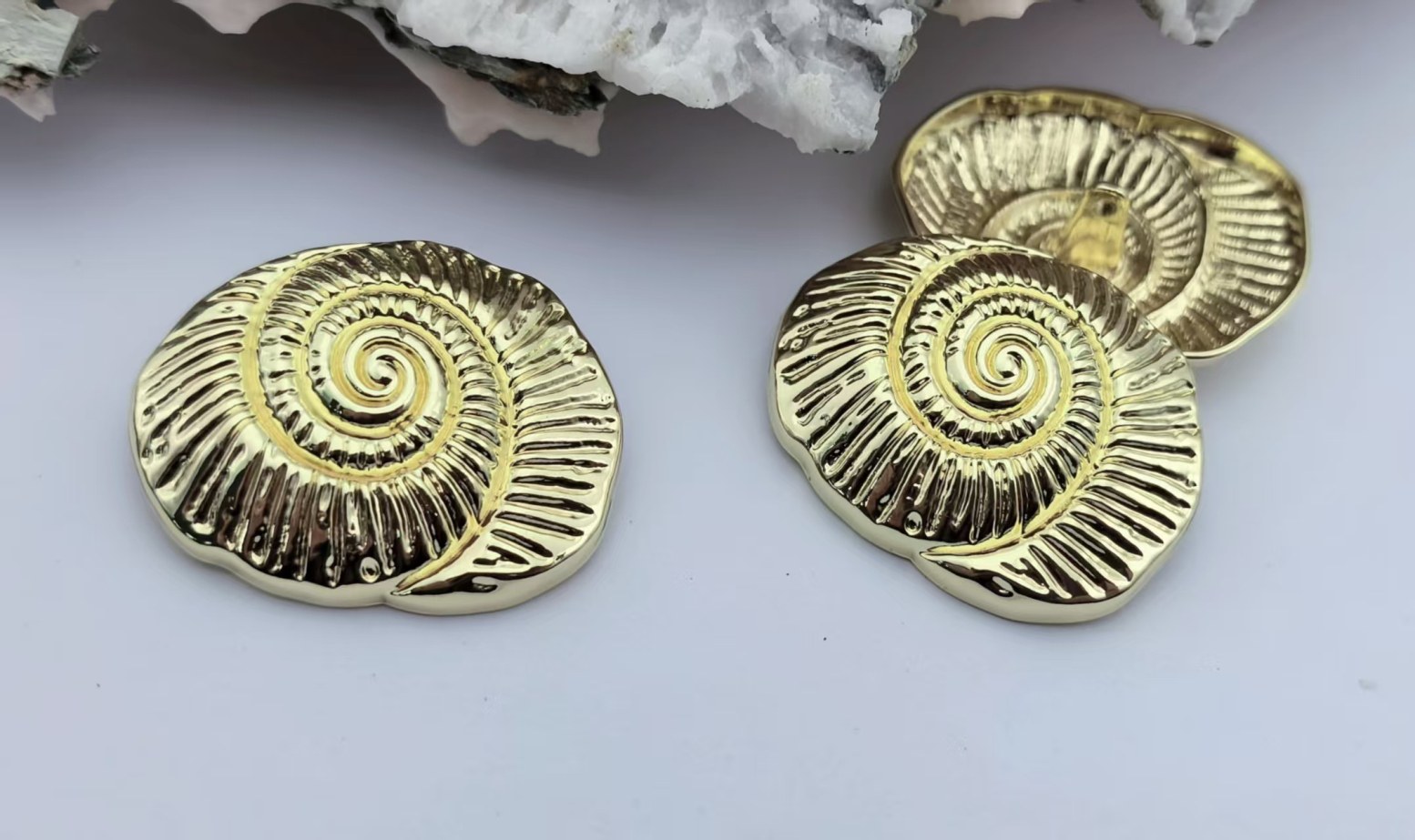 Statement Sew-on Button F80136-43