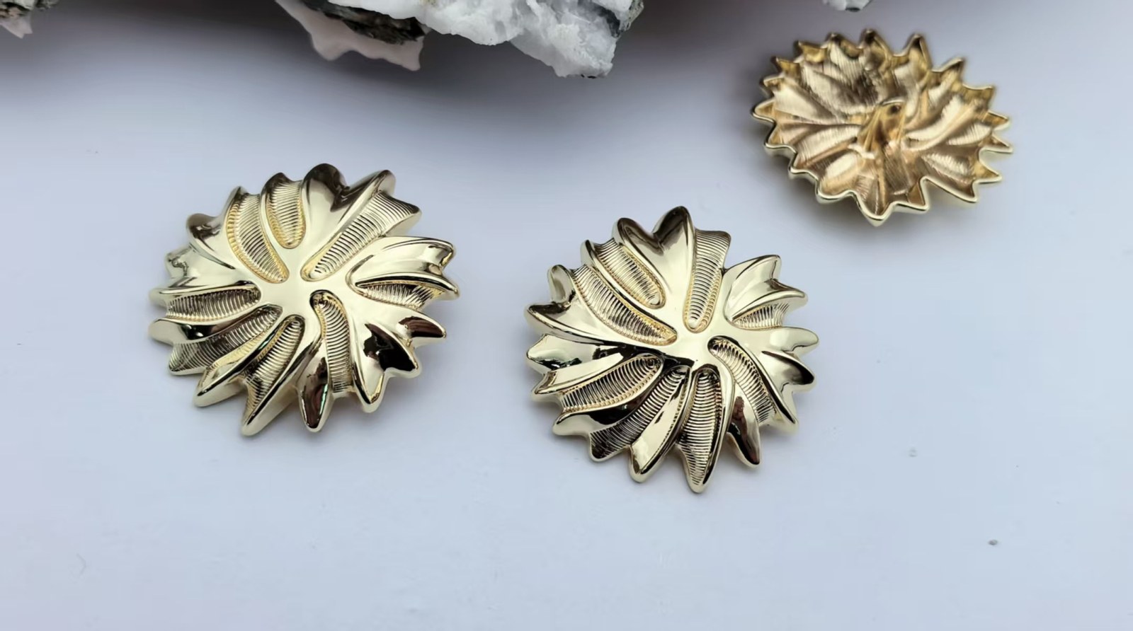 Statement Sew-on Button F80138-38